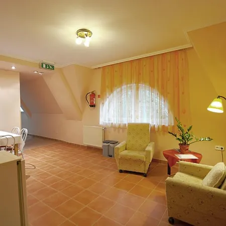 Casablanca And Restaurant 2* Debrecen