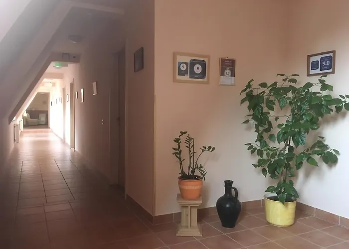 לינה וארוחת בוקר Casablanca And Restaurant